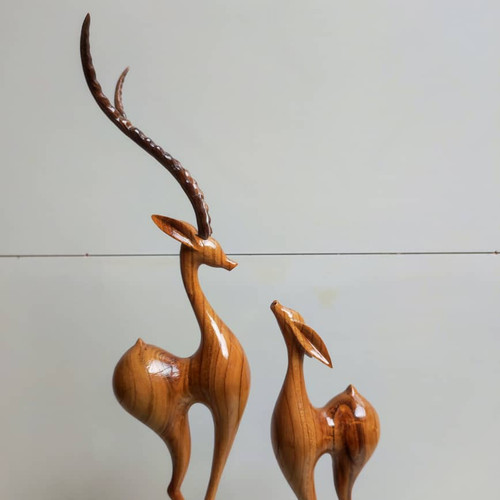 مجسمه چوبی غزال